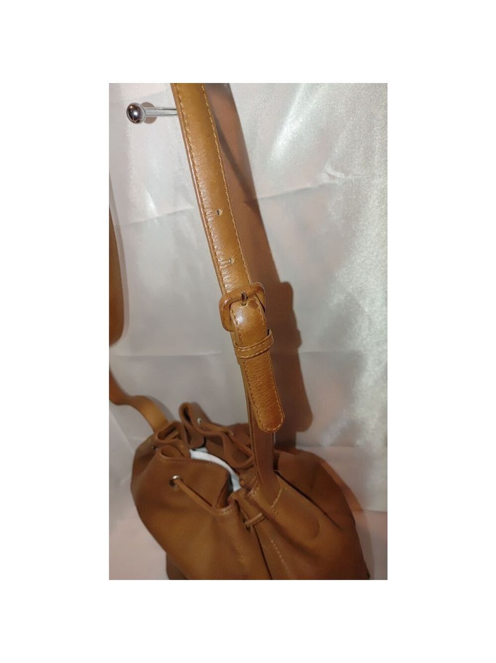Wilsons Leather Bucket Bag - Picture 6 of 10